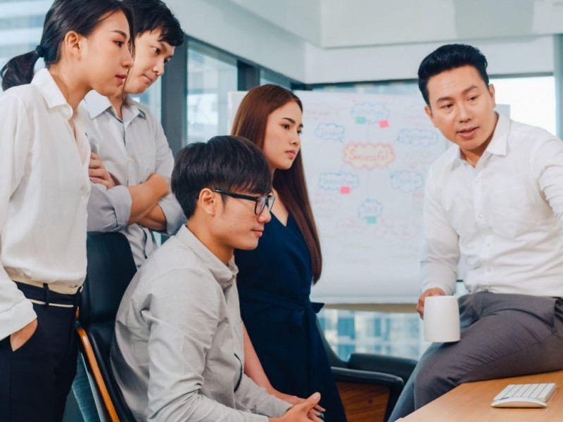 Hình ảnh minh họa các công cụ và chính sách hỗ trợ cá cược có trách nhiệm, như giới hạn cược và tự loại trừ.